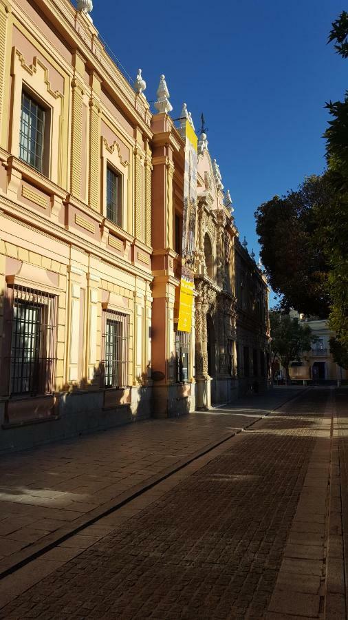 Like Home Sevilla - Museo Zewnętrze zdjęcie